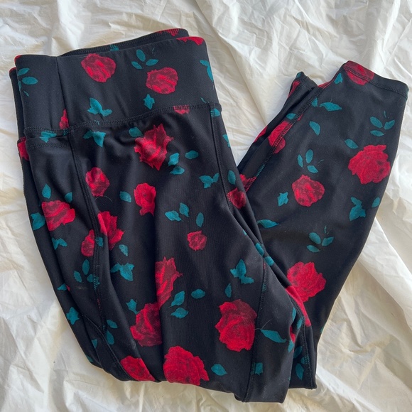 WOMENS LADIES PLUS SIZE 22/24 LIVI LANE BRYANT PANTS LEGGINGS BLACK FLORAL NWOT - Picture 8 of 8
